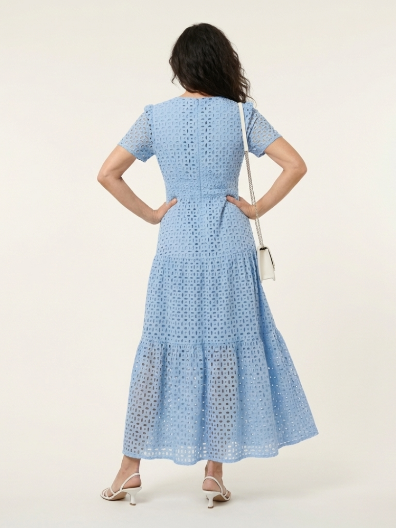 Brielle | Vestido midi de tirantes cortos con escote en V