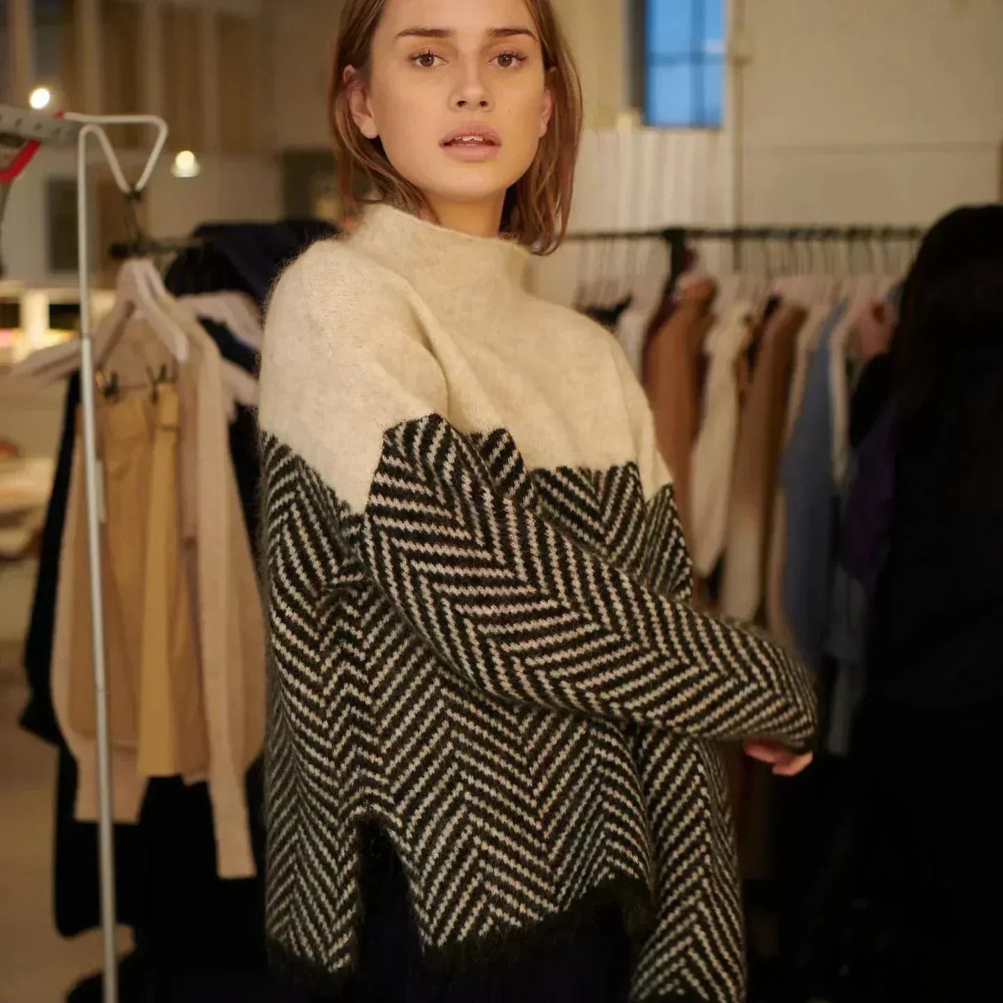ADELIE | Jersey de cuello alto de punto fino de alta calidad