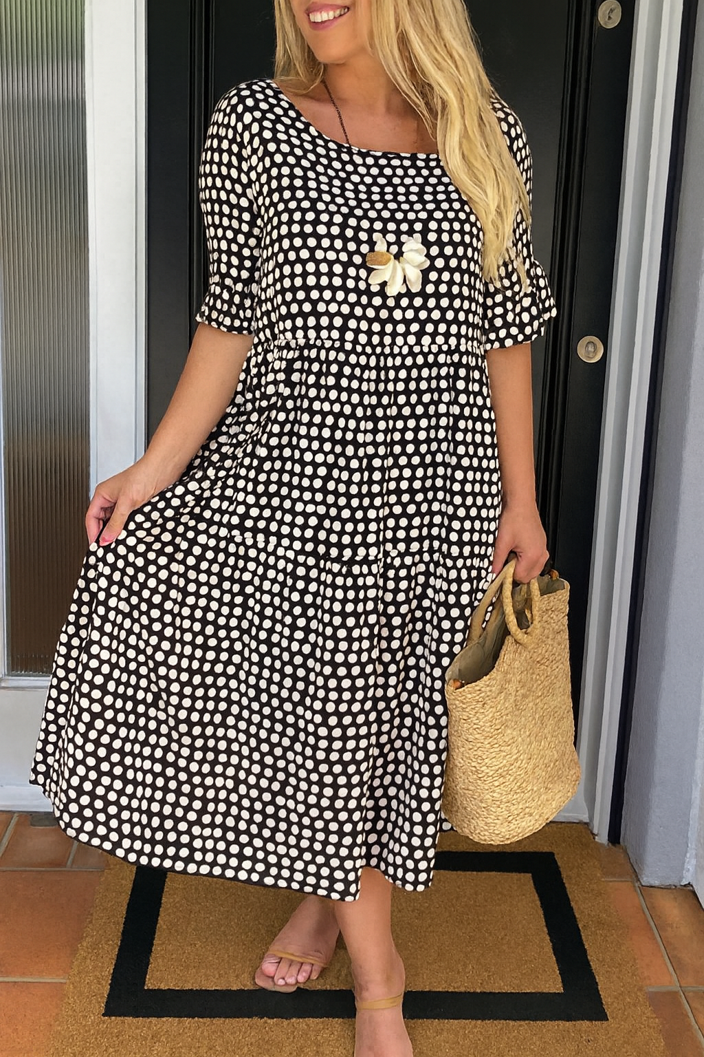Clara | Vestido Midi de Lunares Elegante