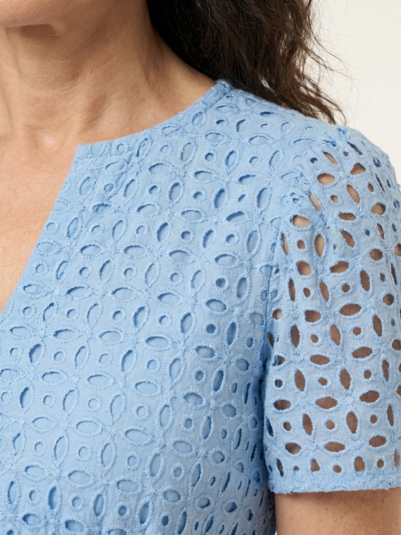 Brielle | Vestido midi de tirantes cortos con escote en V