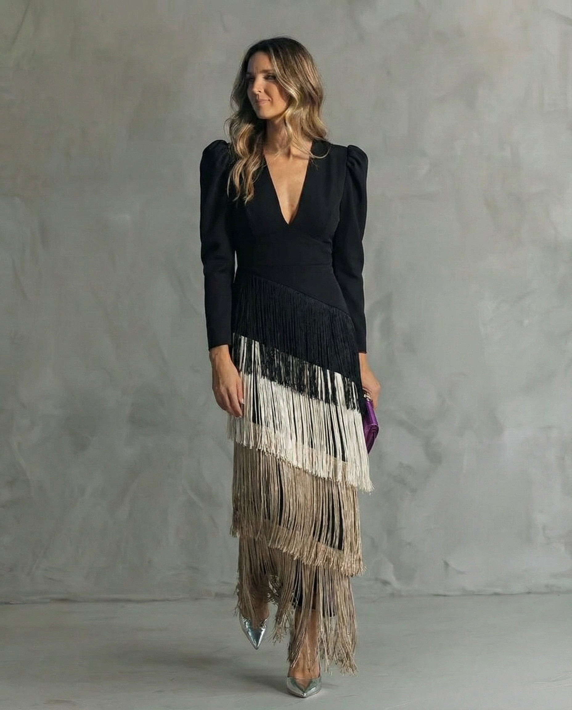 Alessia - Vestido midi elegante con mangas de flecos